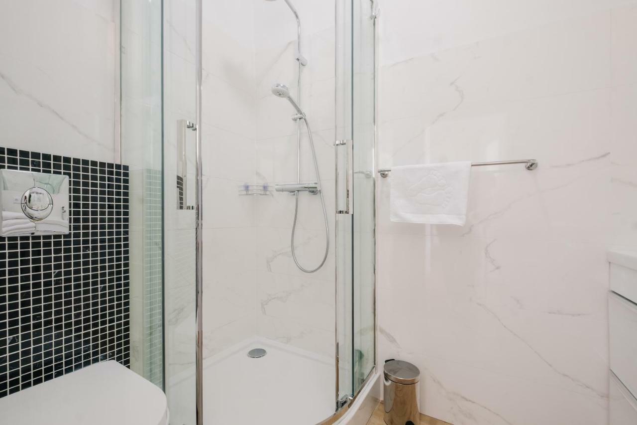 Plac Konstytucji Apartament *