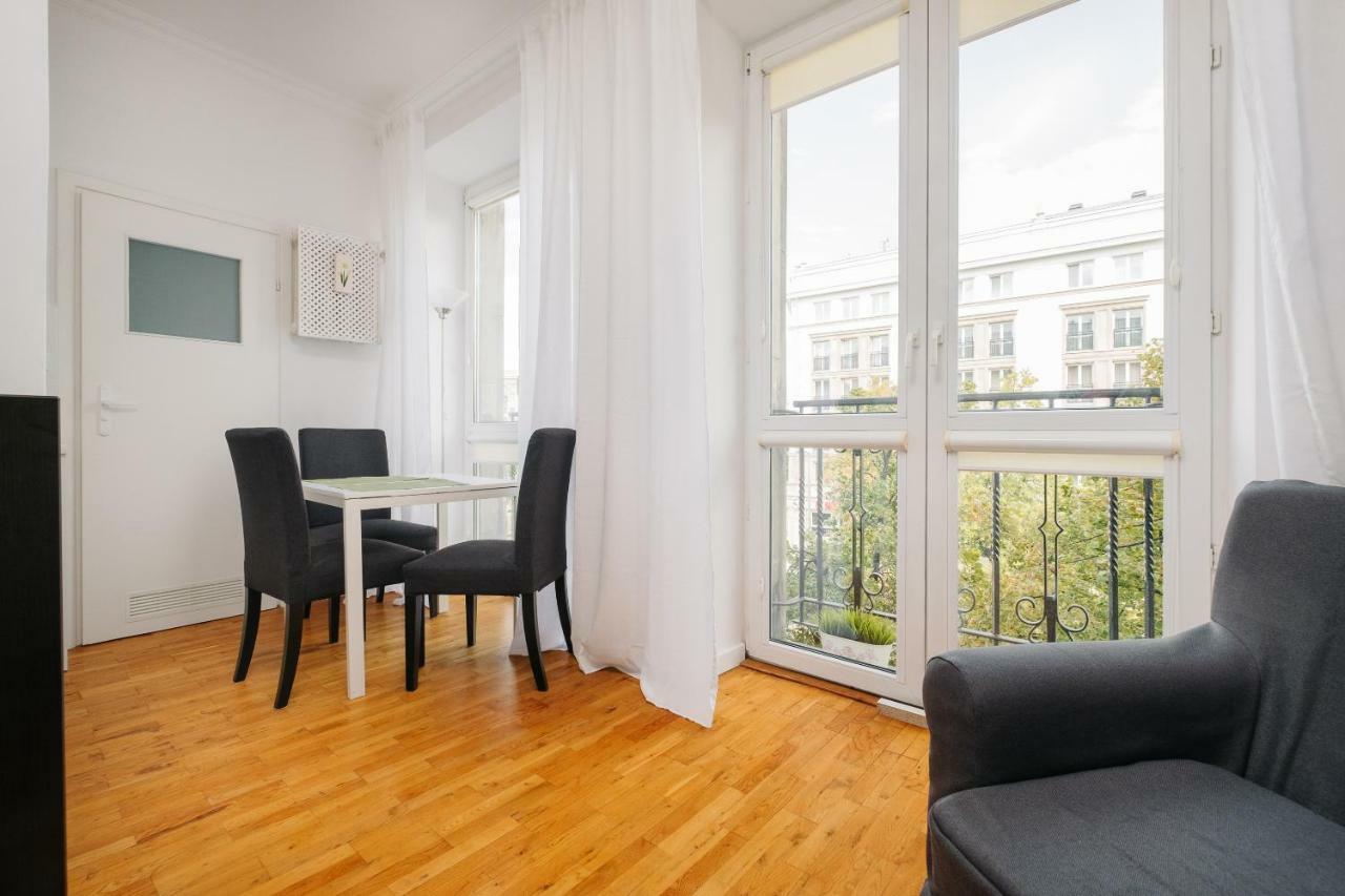 Apartament Plac Konstytucji Warszawa